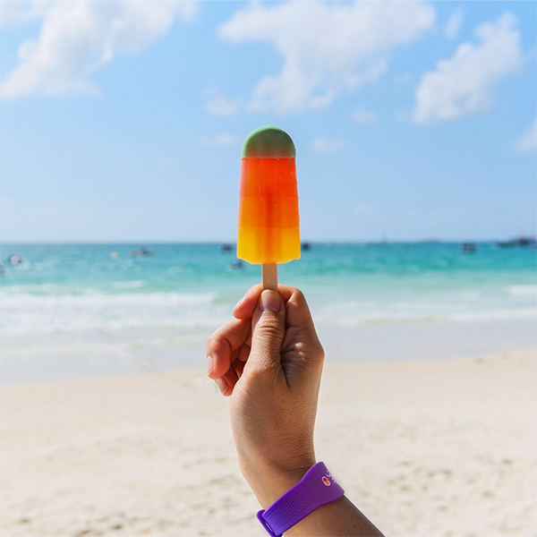 Bracelet Fyve étanche à la plage